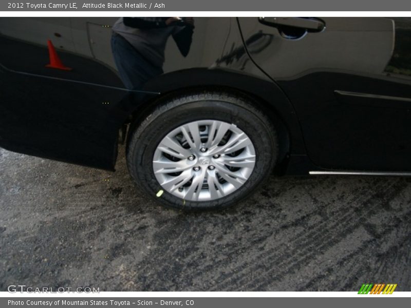 Attitude Black Metallic / Ash 2012 Toyota Camry LE