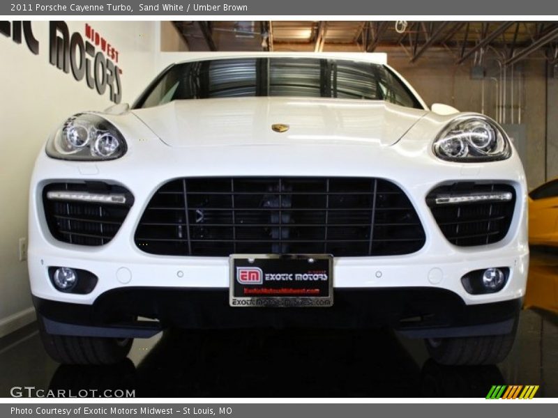 Sand White / Umber Brown 2011 Porsche Cayenne Turbo