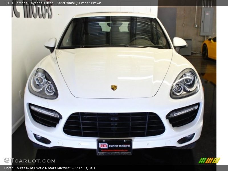 Sand White / Umber Brown 2011 Porsche Cayenne Turbo