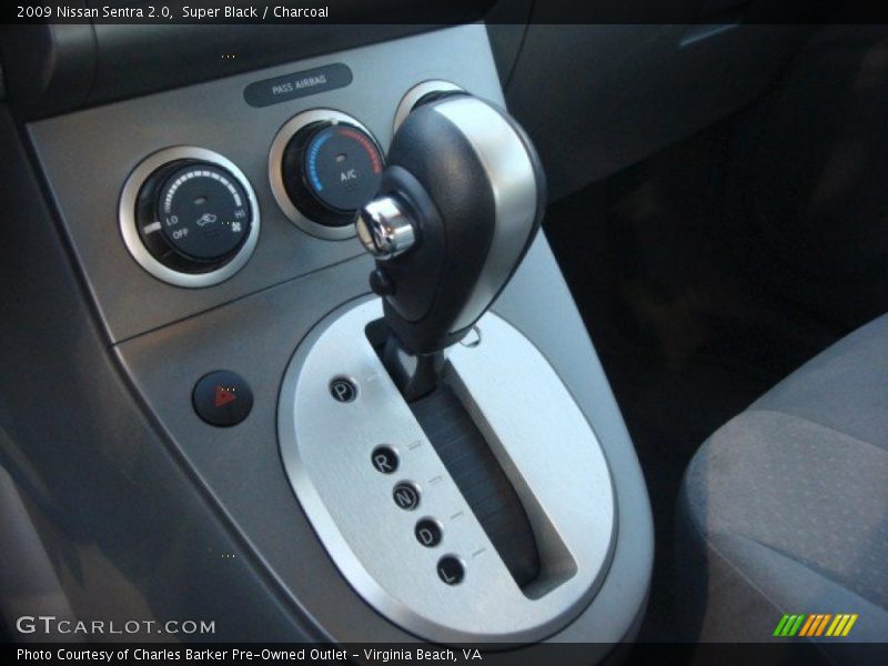 Super Black / Charcoal 2009 Nissan Sentra 2.0