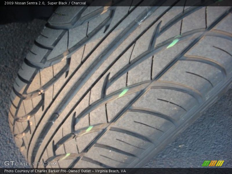 Super Black / Charcoal 2009 Nissan Sentra 2.0