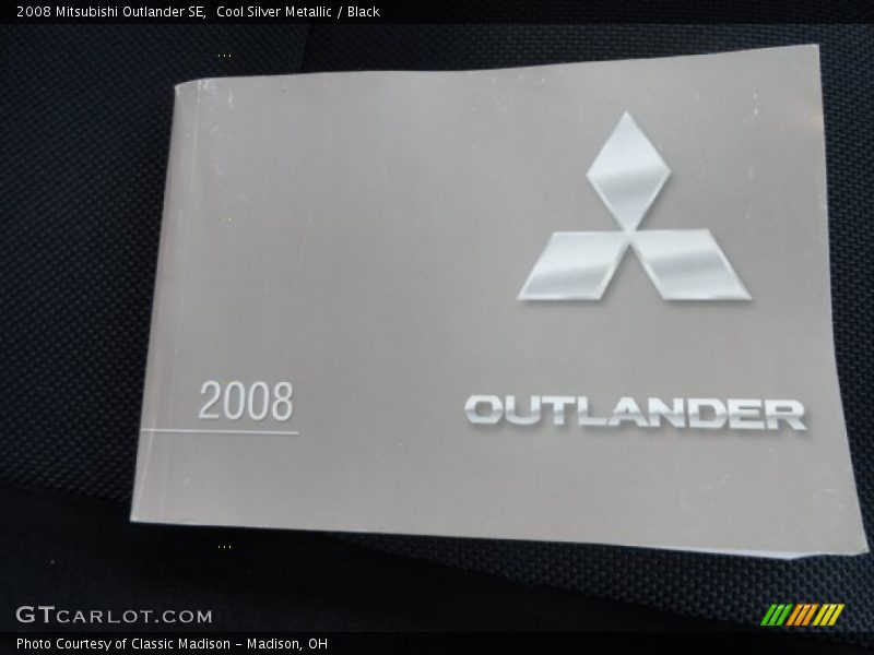 Cool Silver Metallic / Black 2008 Mitsubishi Outlander SE
