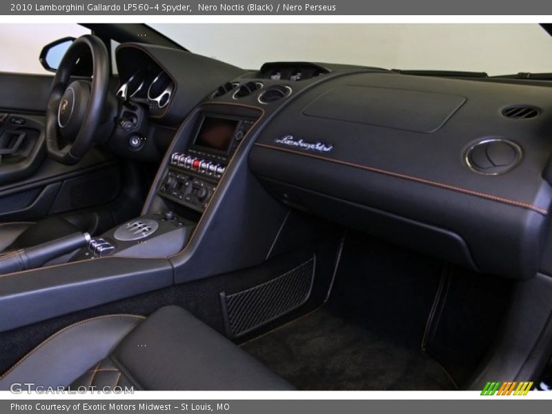 Dashboard of 2010 Gallardo LP560-4 Spyder