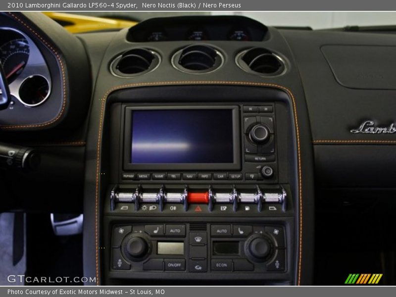 Controls of 2010 Gallardo LP560-4 Spyder