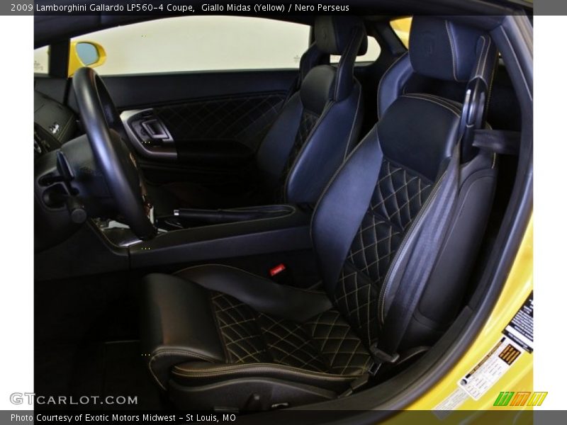 Front Seat of 2009 Gallardo LP560-4 Coupe