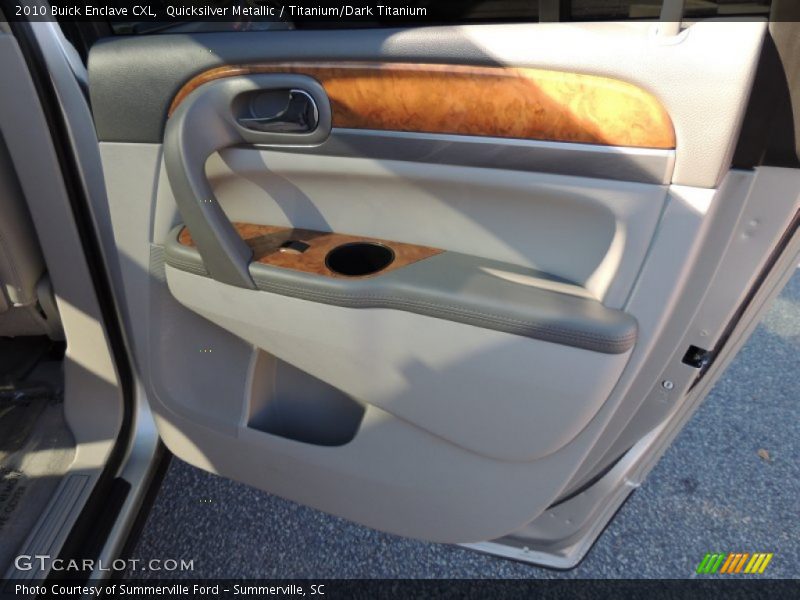 Quicksilver Metallic / Titanium/Dark Titanium 2010 Buick Enclave CXL