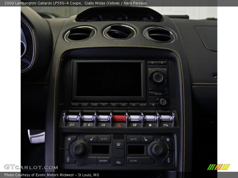 Controls of 2009 Gallardo LP560-4 Coupe