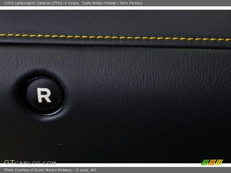 Giallo Midas (Yellow) / Nero Perseus 2009 Lamborghini Gallardo LP560-4 Coupe
