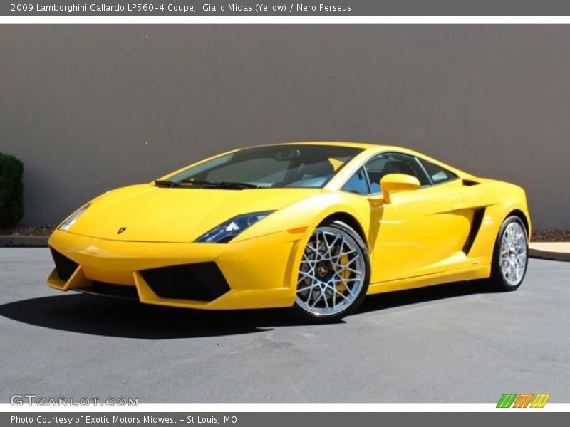 Front 3/4 View of 2009 Gallardo LP560-4 Coupe