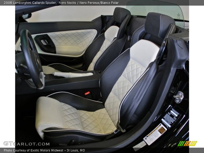 Front Seat of 2008 Gallardo Spyder