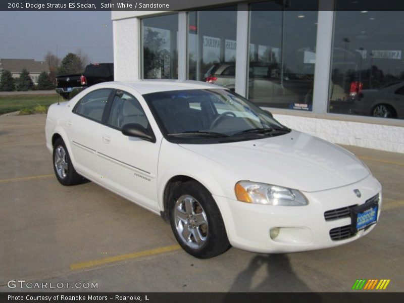 Satin White / Sandstone 2001 Dodge Stratus ES Sedan