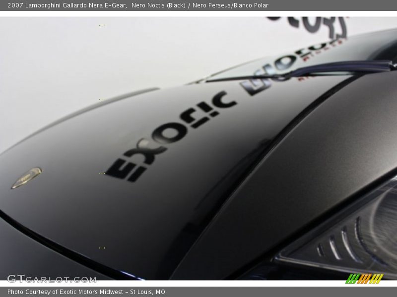Nero Noctis (Black) / Nero Perseus/Bianco Polar 2007 Lamborghini Gallardo Nera E-Gear