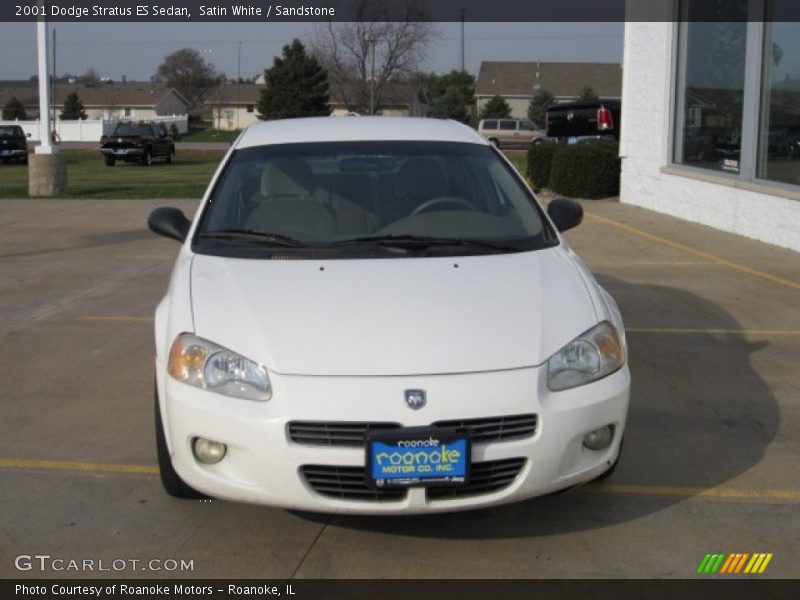 Satin White / Sandstone 2001 Dodge Stratus ES Sedan