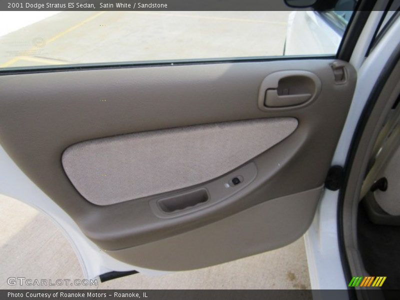 Satin White / Sandstone 2001 Dodge Stratus ES Sedan