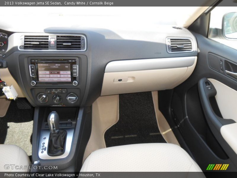 Candy White / Cornsilk Beige 2013 Volkswagen Jetta SE Sedan