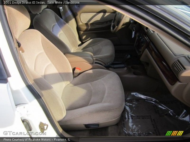 Satin White / Sandstone 2001 Dodge Stratus ES Sedan