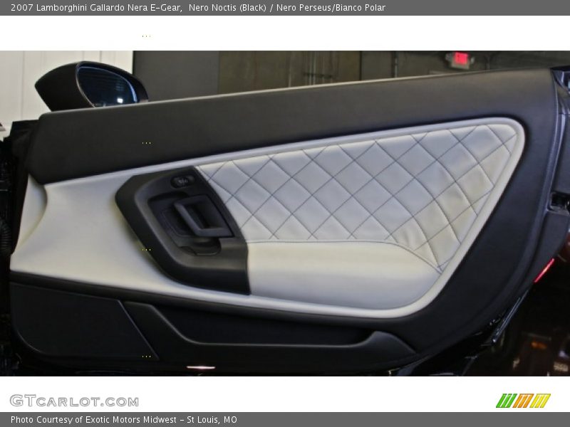 Door Panel of 2007 Gallardo Nera E-Gear
