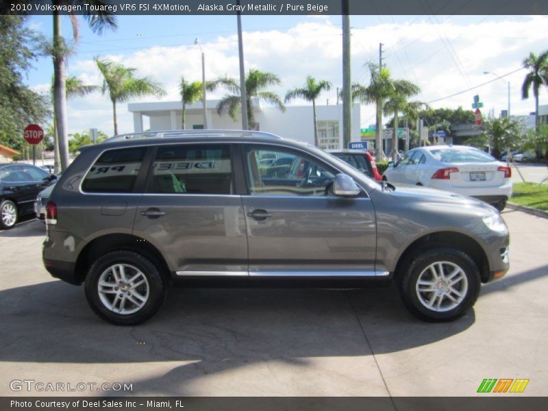 Alaska Gray Metallic / Pure Beige 2010 Volkswagen Touareg VR6 FSI 4XMotion