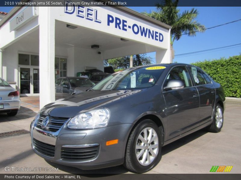 Platinum Grey Metallic / Titan Black 2010 Volkswagen Jetta SE Sedan