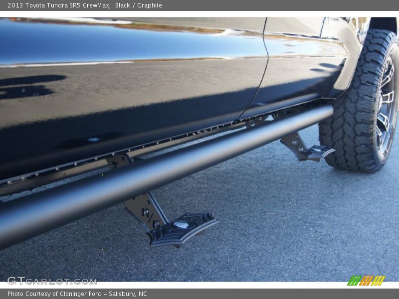 Black / Graphite 2013 Toyota Tundra SR5 CrewMax