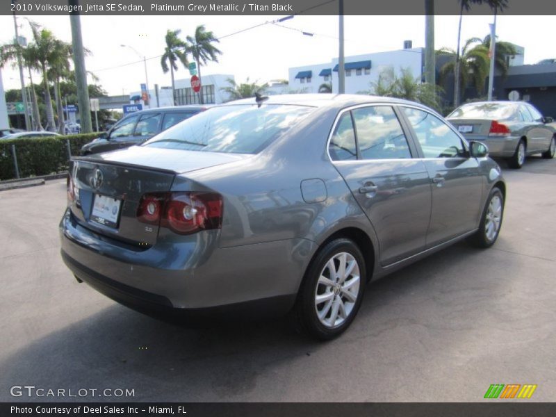 Platinum Grey Metallic / Titan Black 2010 Volkswagen Jetta SE Sedan