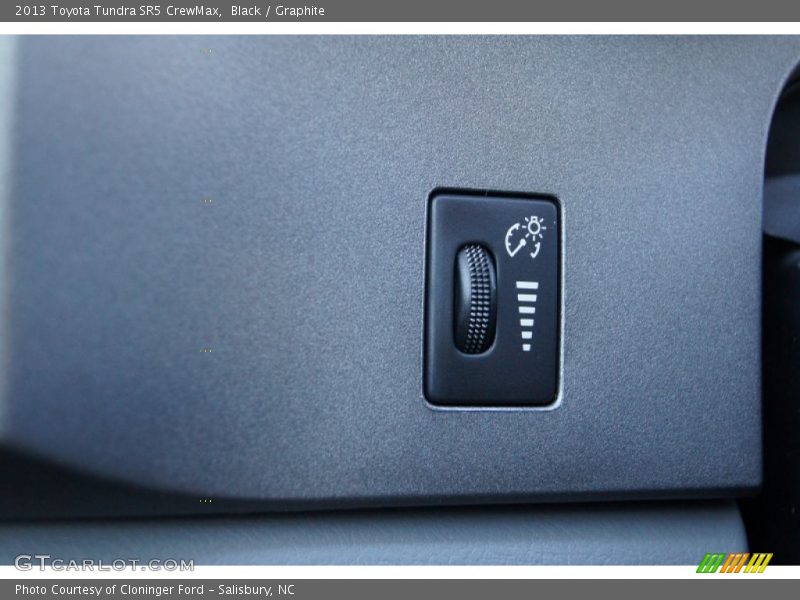 Black / Graphite 2013 Toyota Tundra SR5 CrewMax