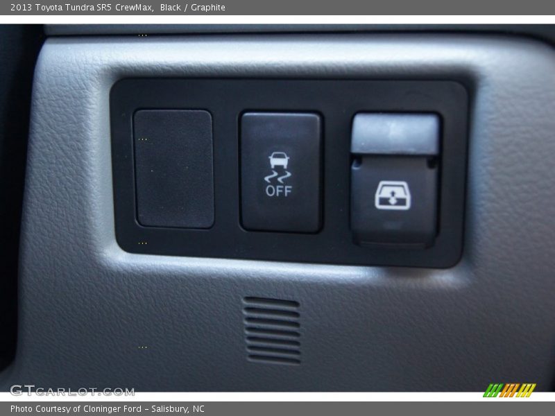 Black / Graphite 2013 Toyota Tundra SR5 CrewMax