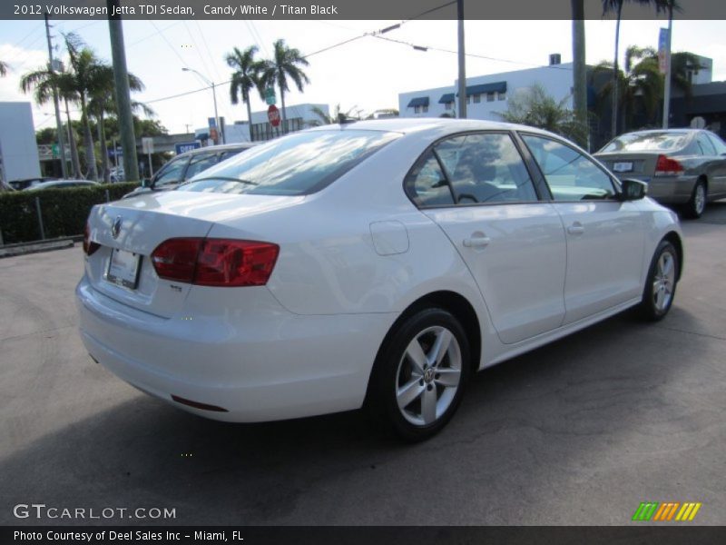 Candy White / Titan Black 2012 Volkswagen Jetta TDI Sedan