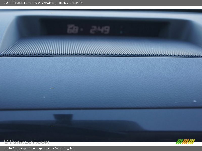 Black / Graphite 2013 Toyota Tundra SR5 CrewMax