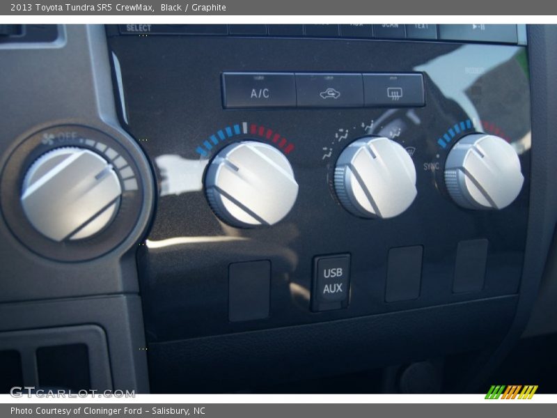 Black / Graphite 2013 Toyota Tundra SR5 CrewMax