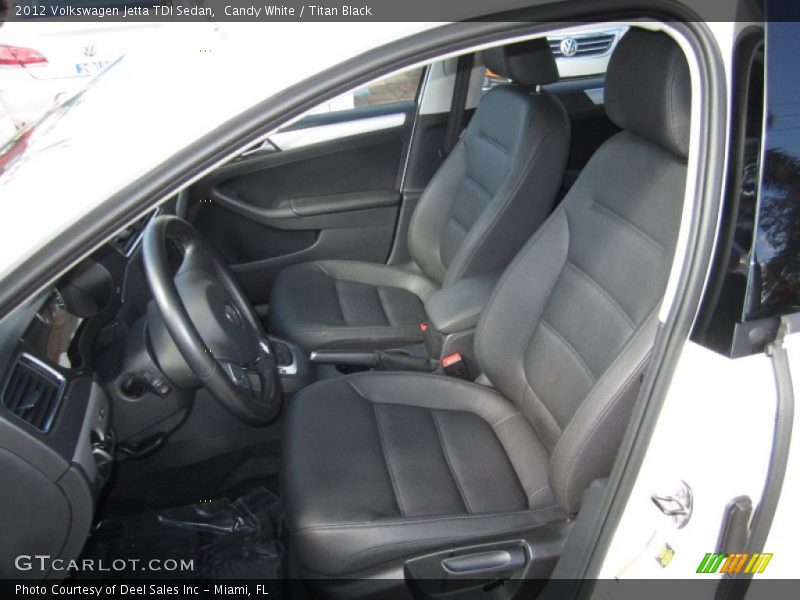 Candy White / Titan Black 2012 Volkswagen Jetta TDI Sedan