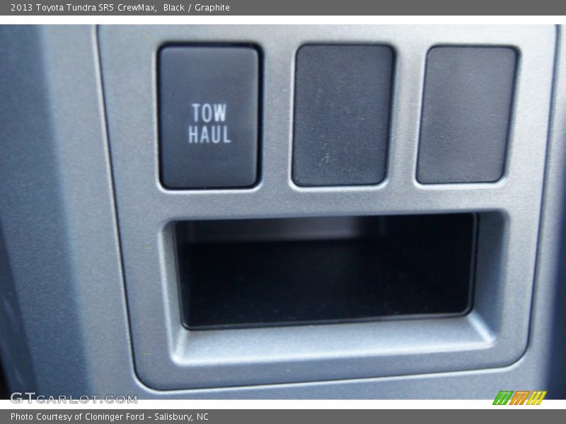 Black / Graphite 2013 Toyota Tundra SR5 CrewMax