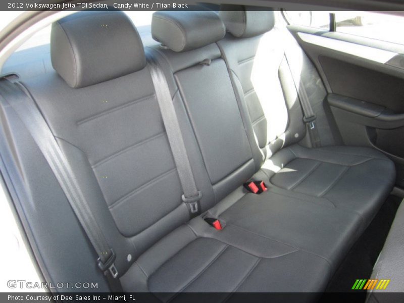 Candy White / Titan Black 2012 Volkswagen Jetta TDI Sedan