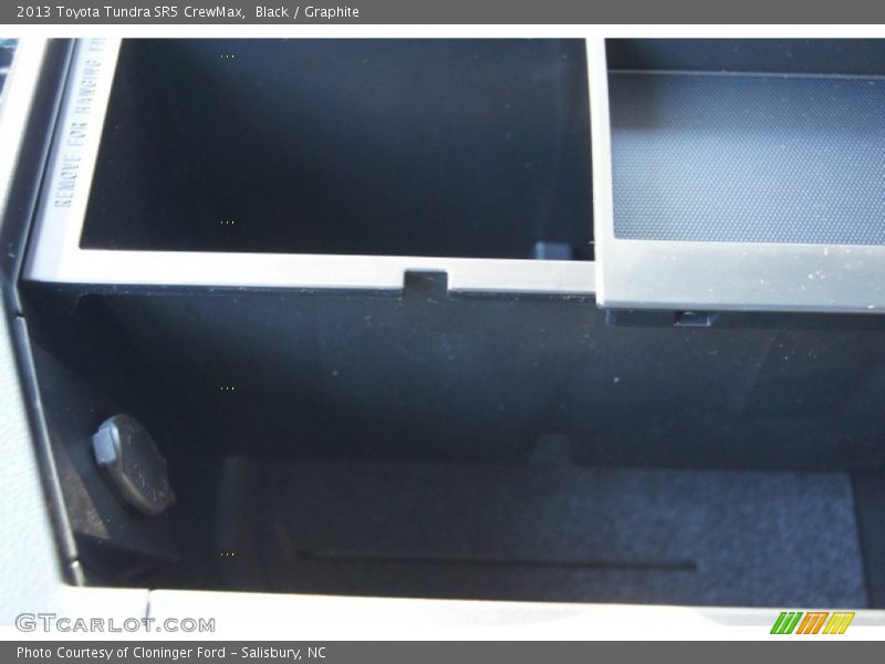 Black / Graphite 2013 Toyota Tundra SR5 CrewMax