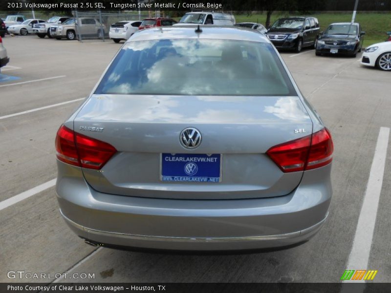 Tungsten Silver Metallic / Cornsilk Beige 2013 Volkswagen Passat 2.5L SEL