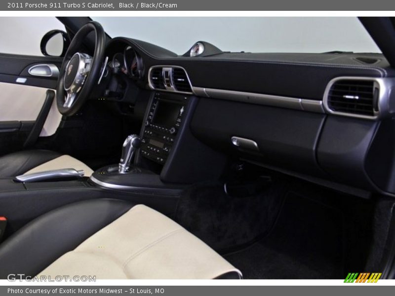 Dashboard of 2011 911 Turbo S Cabriolet