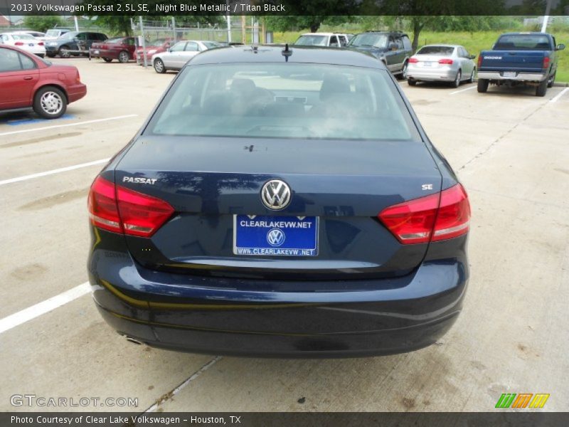 Night Blue Metallic / Titan Black 2013 Volkswagen Passat 2.5L SE