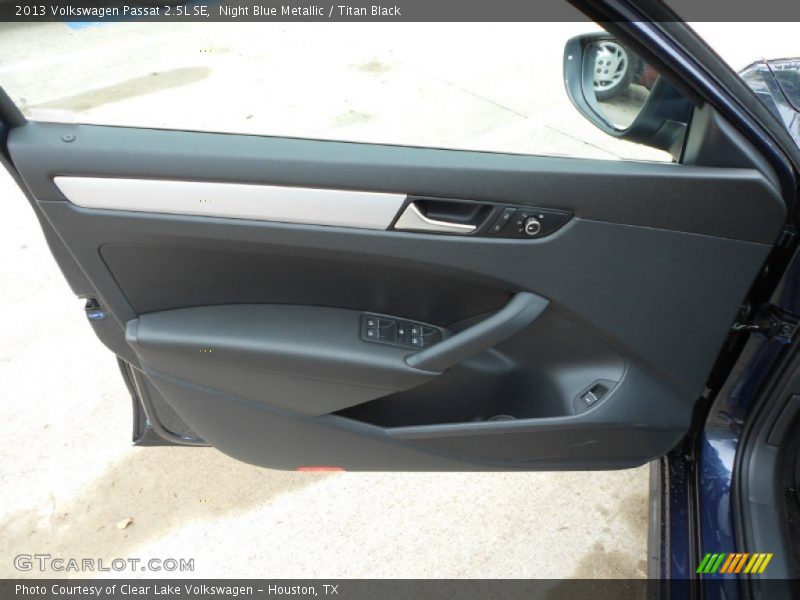Night Blue Metallic / Titan Black 2013 Volkswagen Passat 2.5L SE