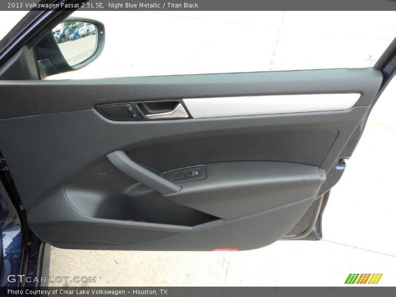 Night Blue Metallic / Titan Black 2013 Volkswagen Passat 2.5L SE