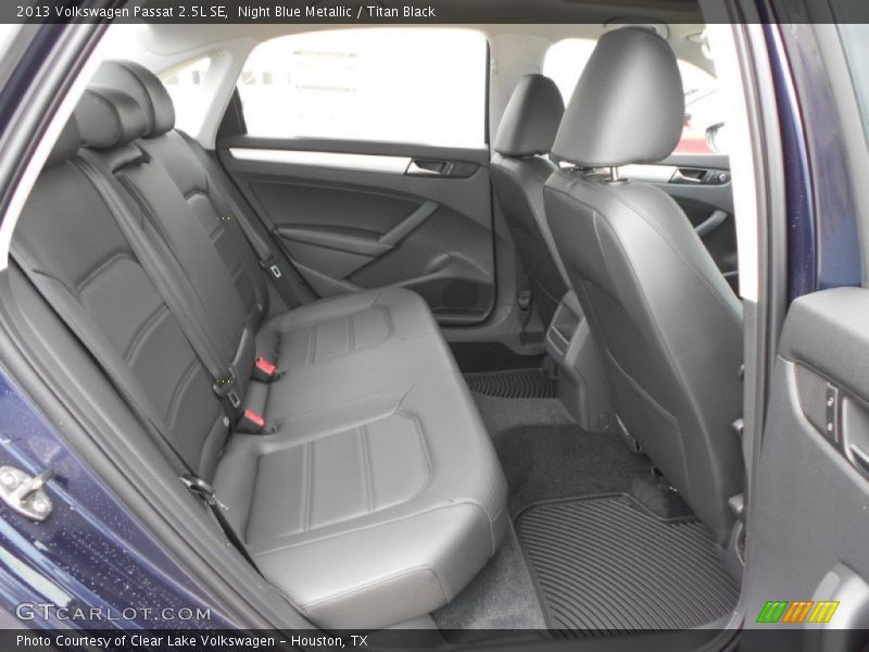 Night Blue Metallic / Titan Black 2013 Volkswagen Passat 2.5L SE