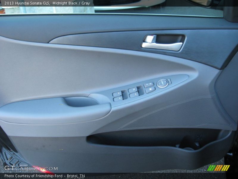 Midnight Black / Gray 2013 Hyundai Sonata GLS