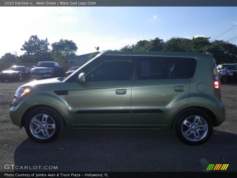 Alien Green / Black Soul Logo Cloth 2010 Kia Soul +
