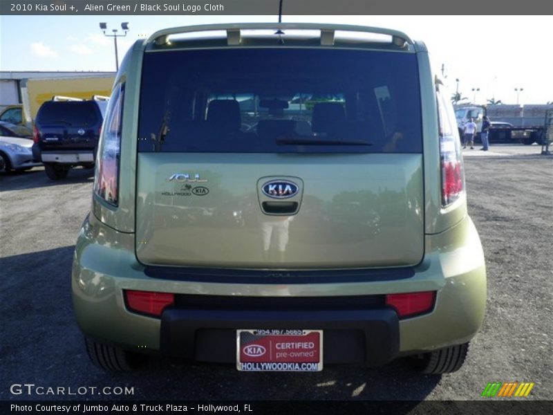 Alien Green / Black Soul Logo Cloth 2010 Kia Soul +