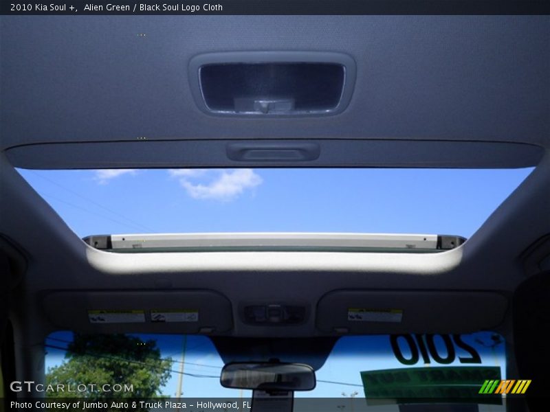 Alien Green / Black Soul Logo Cloth 2010 Kia Soul +