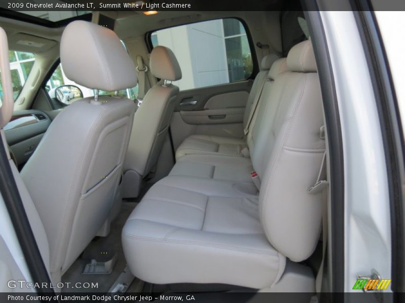 Summit White / Light Cashmere 2009 Chevrolet Avalanche LT