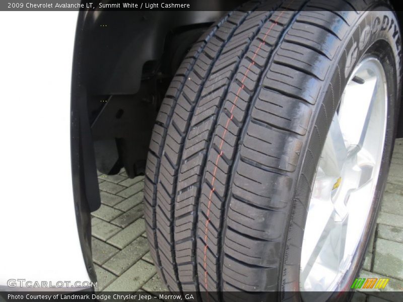 Summit White / Light Cashmere 2009 Chevrolet Avalanche LT