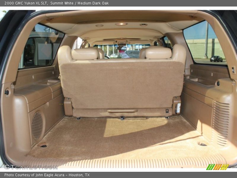  2000 Yukon XL SLT Trunk