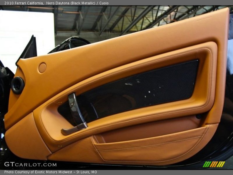 Door Panel of 2010 California 