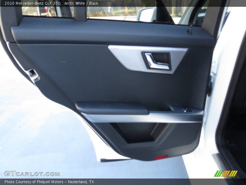 Arctic White / Black 2010 Mercedes-Benz GLK 350