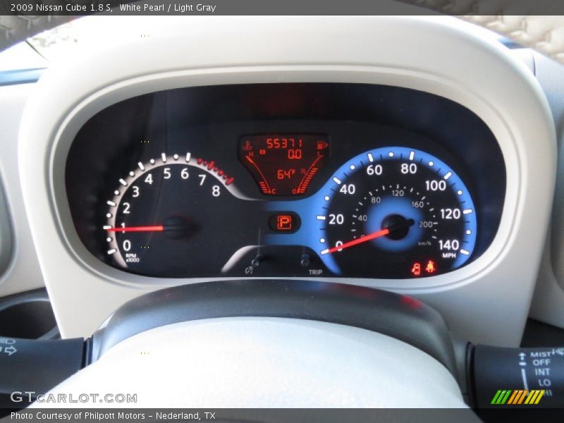 White Pearl / Light Gray 2009 Nissan Cube 1.8 S